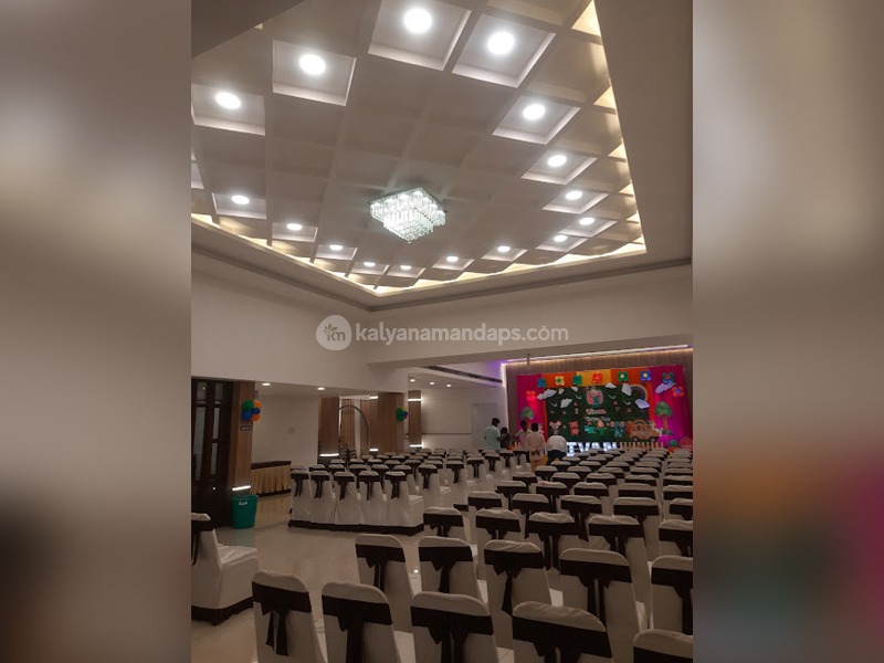 Ample Yard Banquet Hall